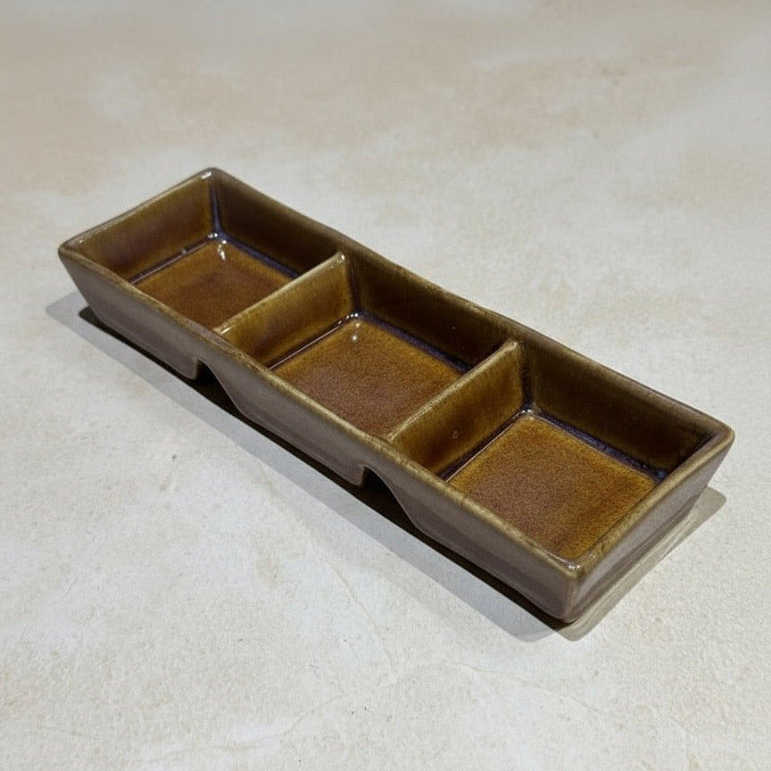 Anuri Condiment Tray, Brown